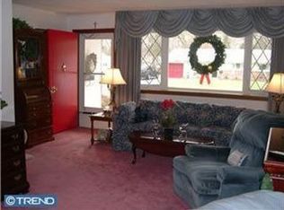 1011 Rozel Ave, Southampton, PA 18966