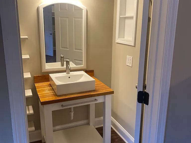 1435 Fernwood Glendale Rd #B — Photo 8