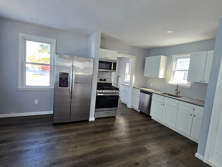 16 E Merion Ave — Photo 42