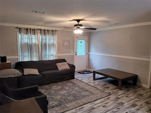 3rd image of 3200 SE 107th Pl