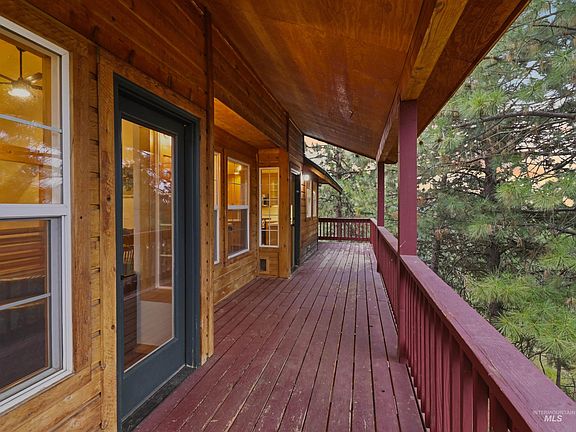 5th image of 242 Wilderness Way