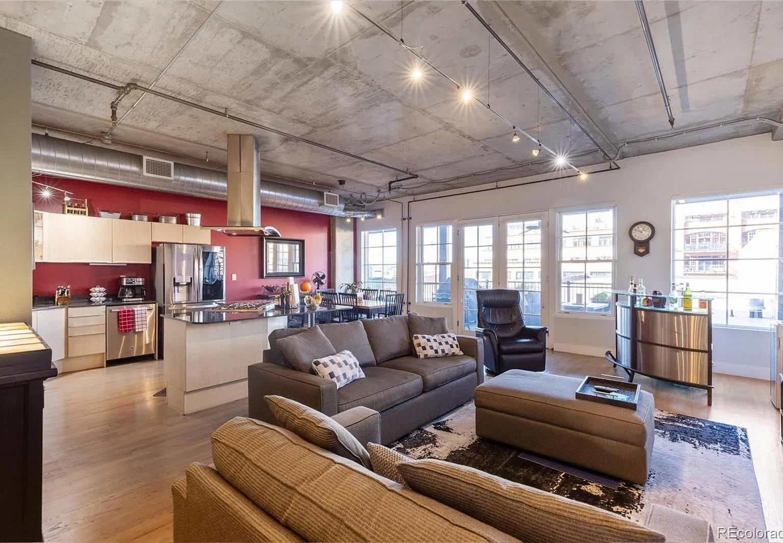 Palace Lofts — Photo 1