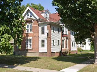 276 E 7th St APT 1, Winona, MN 55987