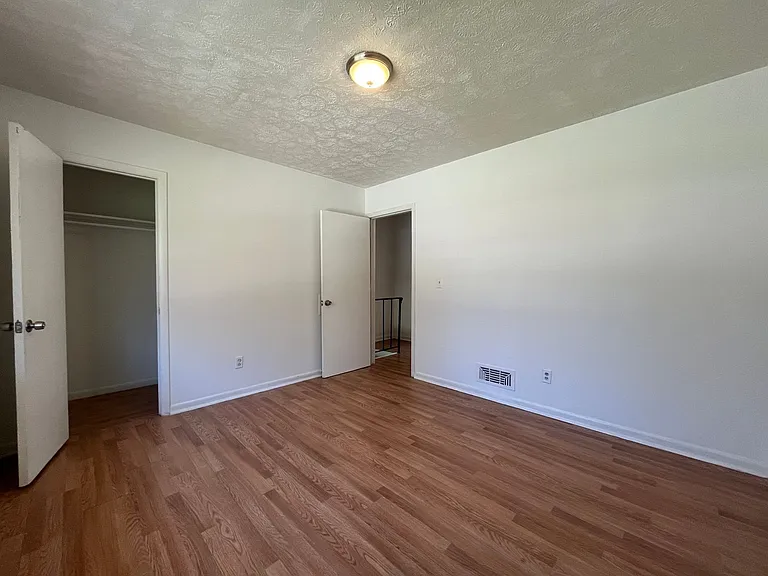 389 Mimosa Dr — Photo 7