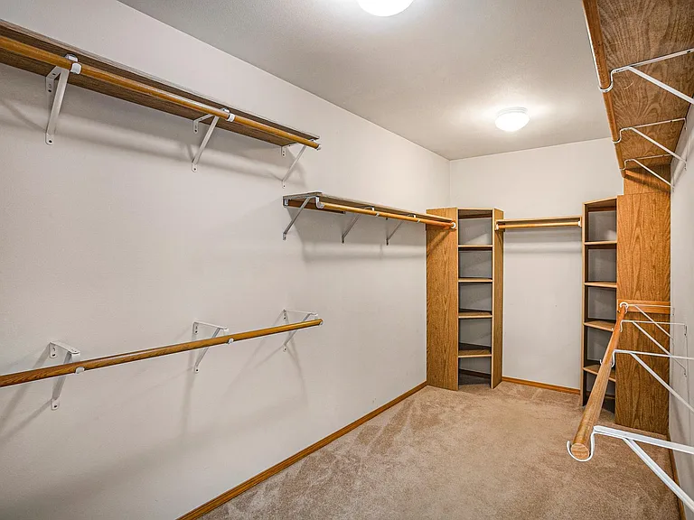 72 Harms Ln — Photo 19