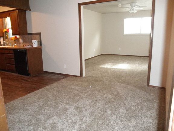 5th image of 1201 N Pine St
