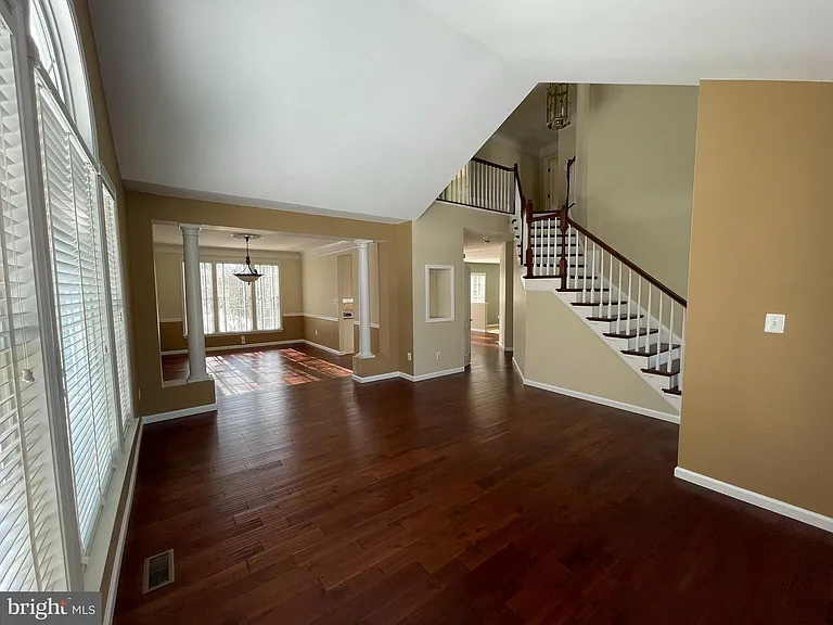 21330 Meadow Field Ct — Photo 5