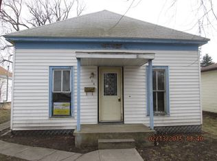 404 S Walnut St, Pana, IL 62557