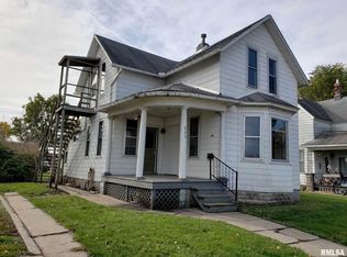 335 6th Ave N, Clinton, IA 52732