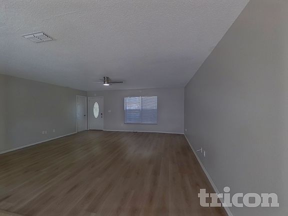 3rd image of 1913 Hudson Ct