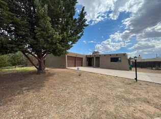 5612 Drake Ave NW, Albuquerque, NM 87114