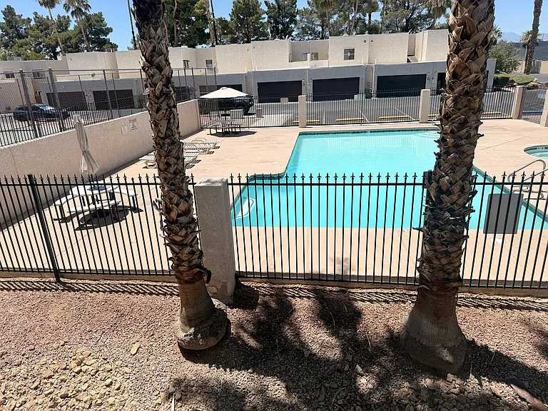 2619 Aracatuba Ave — Photo 15