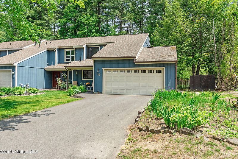 3rd image of 16 Snowberry Road