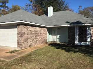 1224 Barnett Bend Dr, Brandon, MS 39047