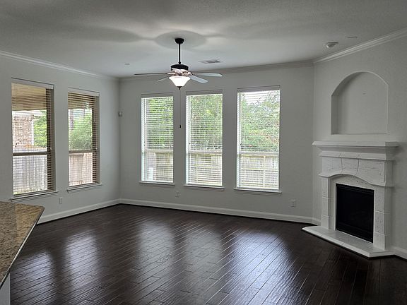 4th image of 1811 Leela Springs Dr