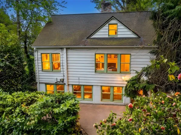 3915 S Brandon St, Seattle, WA 98118