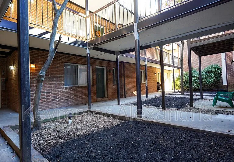 1107 N Taylor St #C — Photo 25