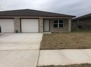1818 Castroville Trl UNIT B, Copperas Cove, TX 76522