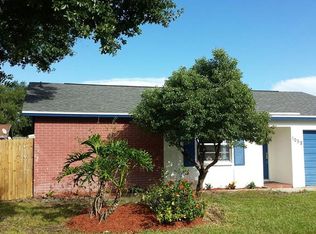 1052 Old Field Dr, Brandon, FL 33511