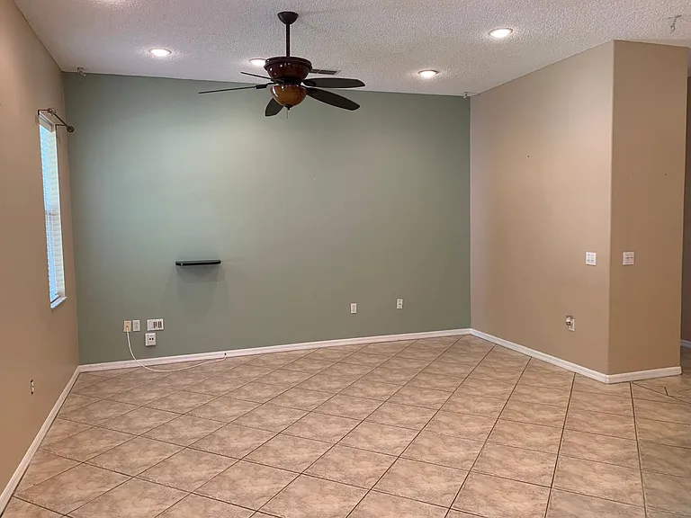 3044 Silver Palm Dr — Photo 7