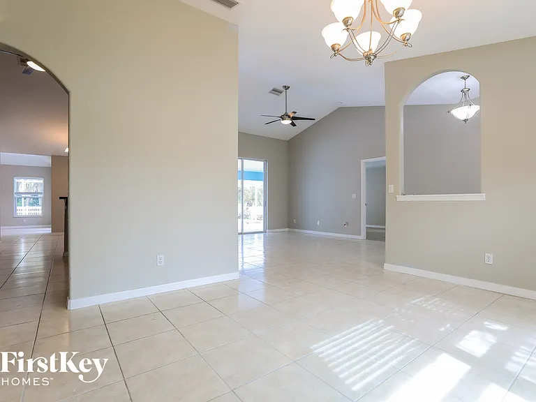 1200 Wise Dr — Photo 3
