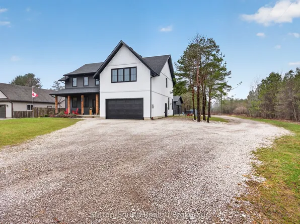 240 Bruce St, South Bruce Peninsula, ON N0H 1P0