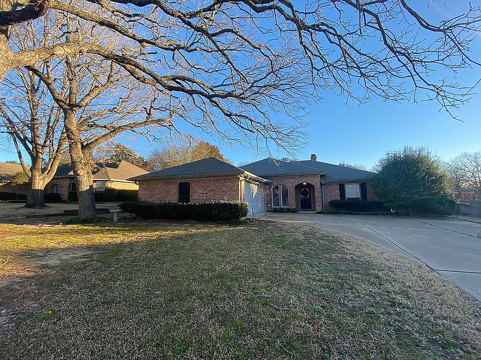 1st image of 517 Leatherwood Ln