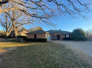 517 Leatherwood Ln, Greenville, TX 75402