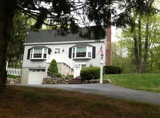 20 Oxbow Dr, Wrentham, MA 02093