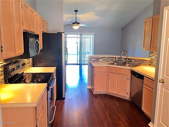 5th image of 12588 N ASHGLEN Drive