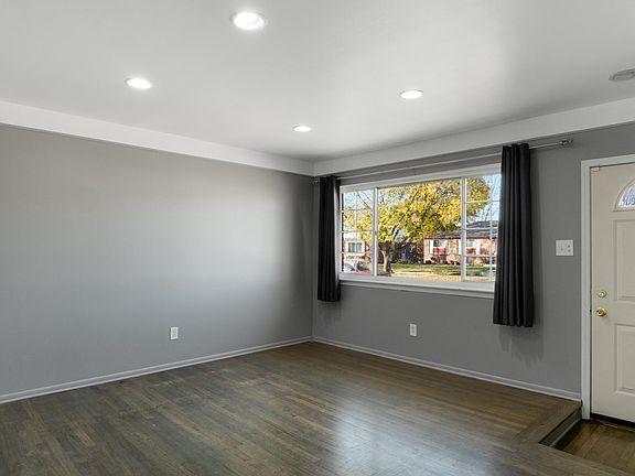 5th image of 29258 Malvina Dr