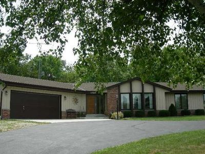 1322 Jensen Ct, Delafield, WI, 53018
