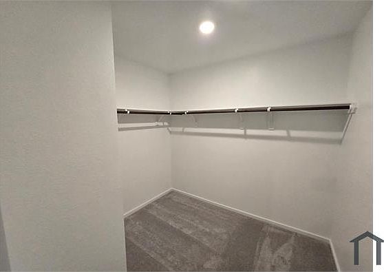 3rd image of 433 Texas Pecan Dr