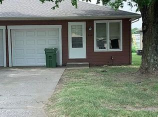 620 W Edgewood St, Springfield, MO 65807