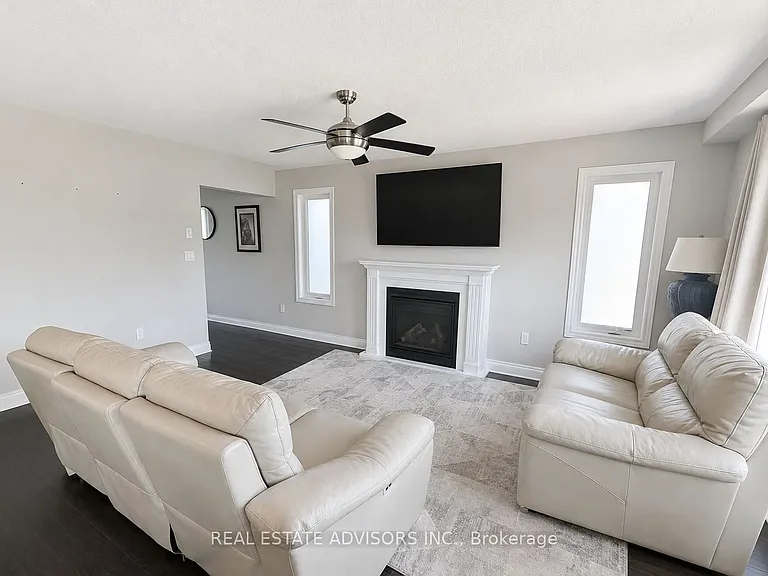 1364 Caen Ave — Photo 7