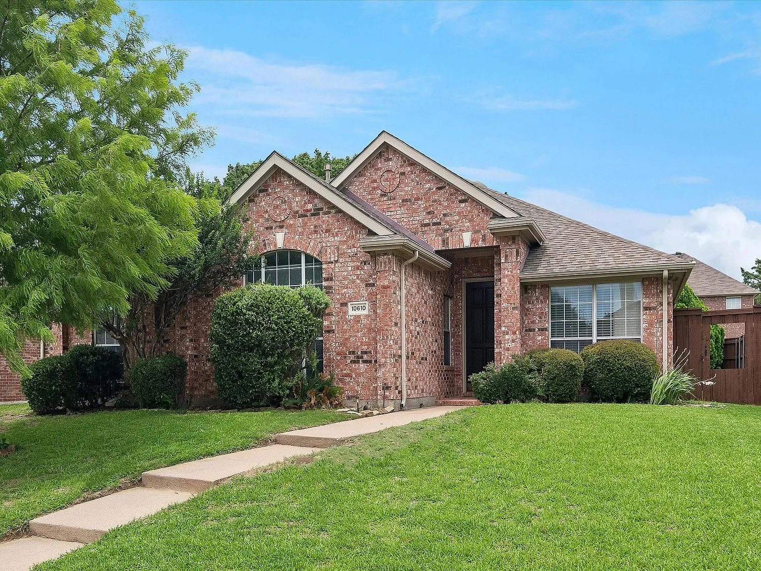 4 bed, 2169 sqft, $2,650 — Photo 1