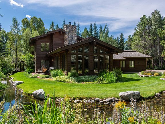 3rd image of 3580 N Lake Creek Dr
