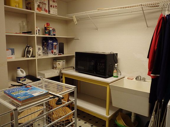 3rd image of 306 Meadowgreen Cir