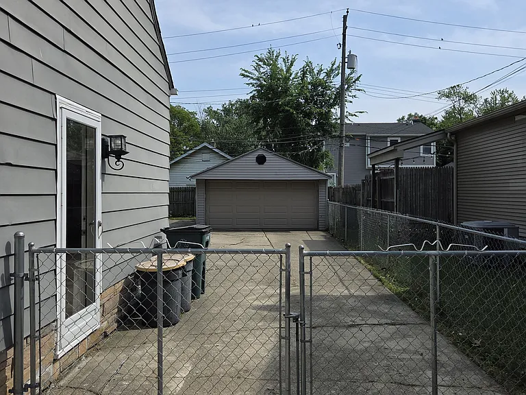 534 Ardmore Dr — Photo 24