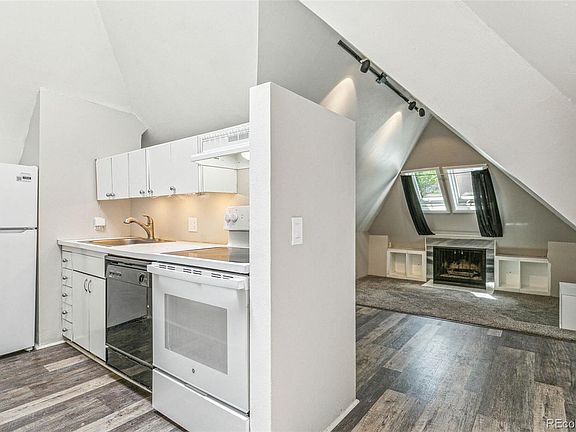 3rd image of 1537 N Washington Street