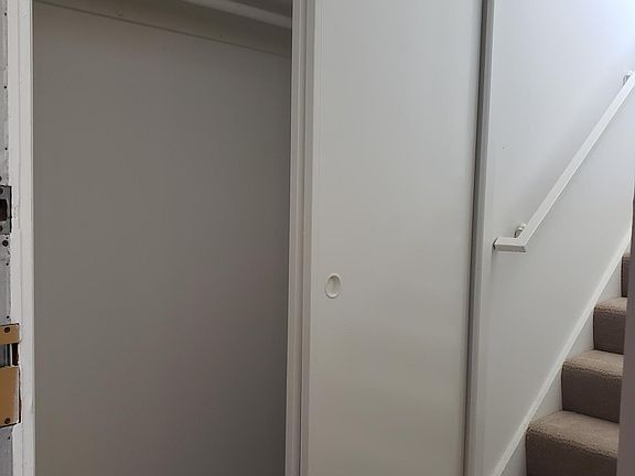 5th image of 833 Moraga Dr #5