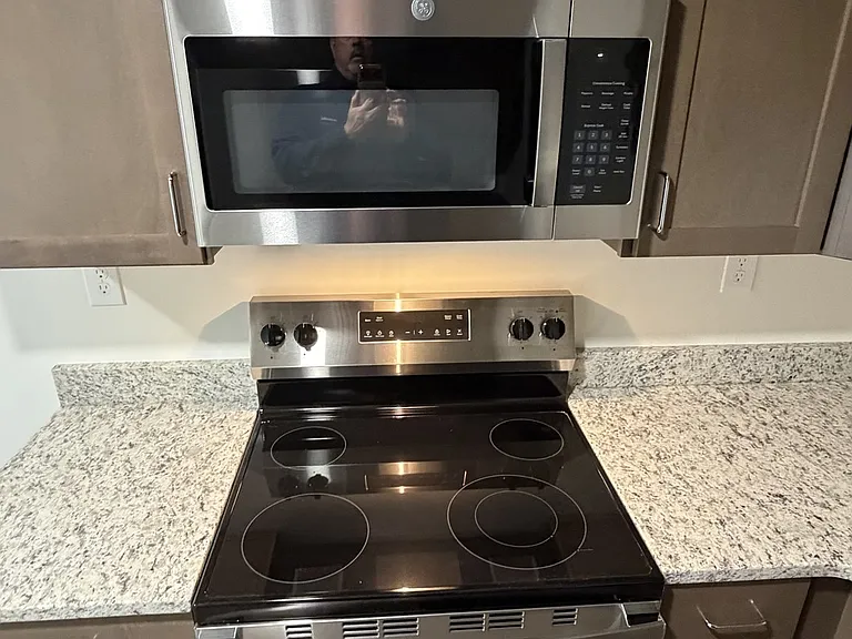 1741 Washington St #6 — Photo 6