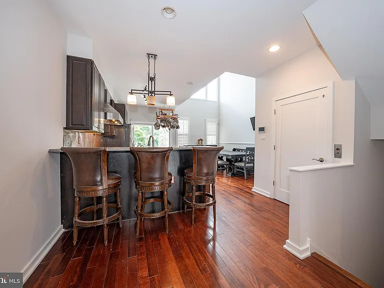 601 Poplar St — Photo 6