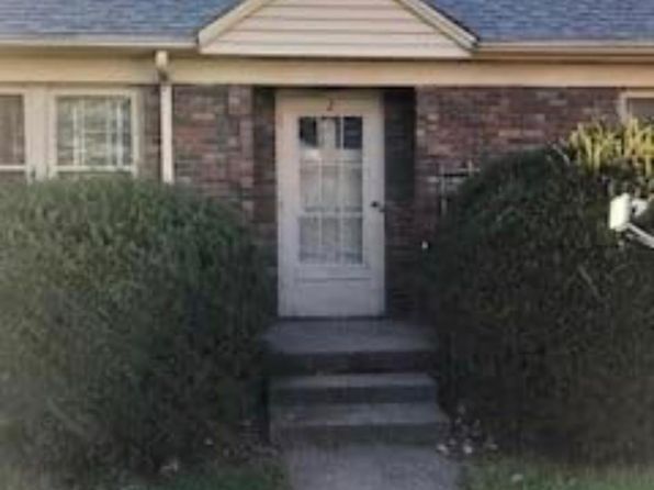 1728 E Locust St