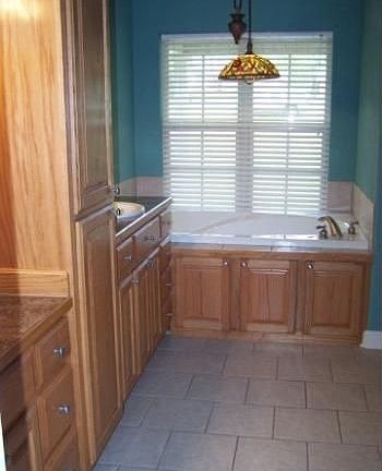 5th image of 905 Becky Blvd