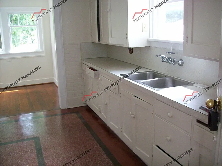 1767 SW Snively Ave — Photo 6