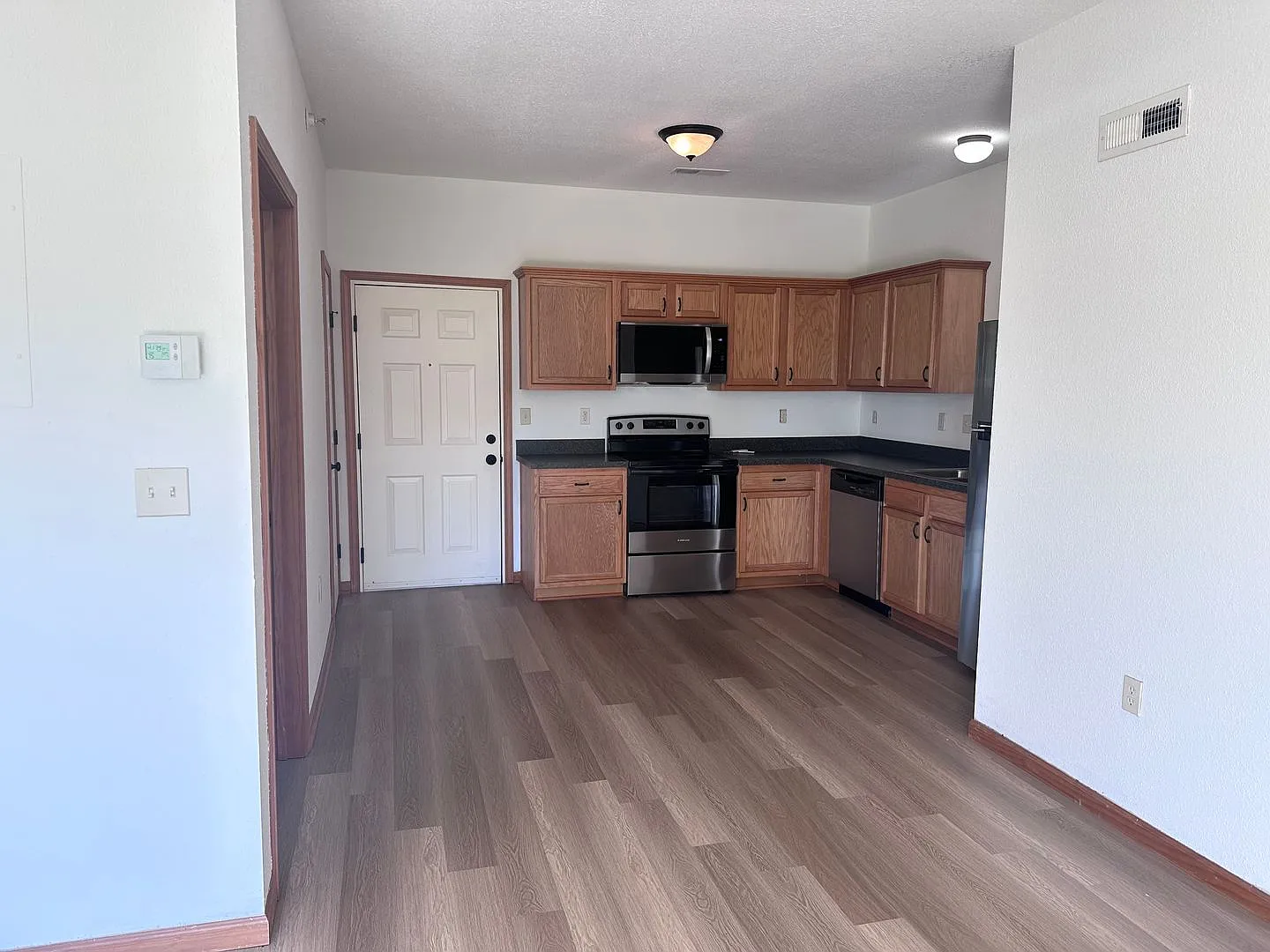 1 Bed | 1 Bath Apartment on the 1st Floor in Grain Valley at the Creekside Village Apartments — Photo 2