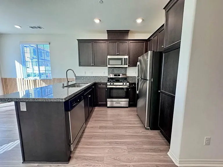 24139 Dolcetto Ave — Photo 6