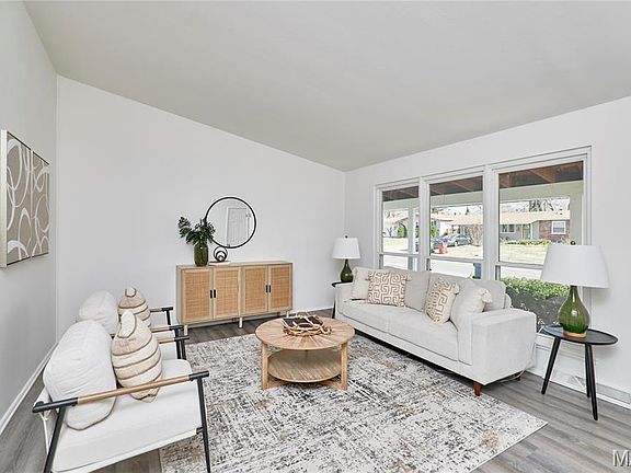 5th image of 714 Lynn Haven Ln