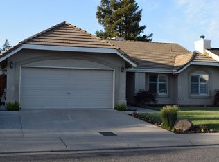 2243 Country Manor Dr, Riverbank, CA 95367